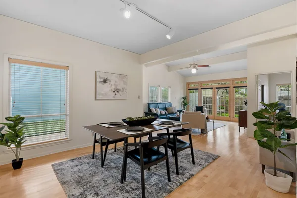 $599,999 | 407 Towne Park Trail, Austin, TX 78751