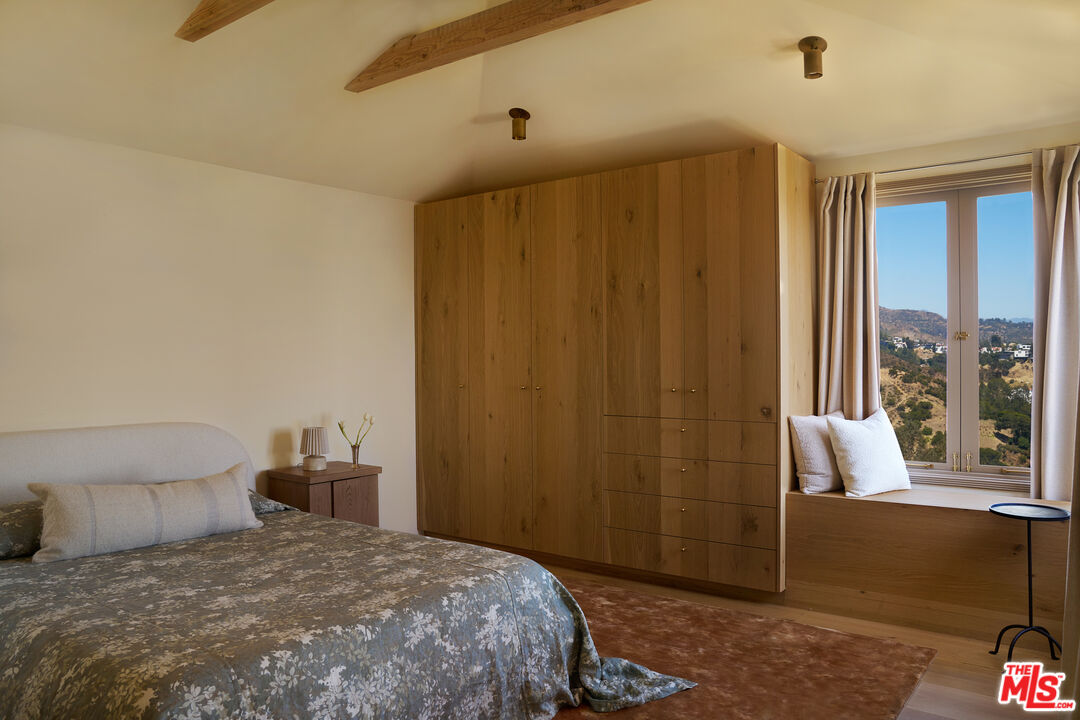 6911 Los Tilos Road Los Angeles, CA 90068 - Photo 15 of 44