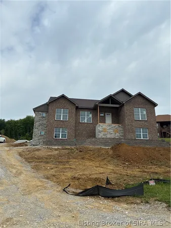 $595,000 | 1005 Charlet Ridge Drive, Floyds Knobs, IN 47119