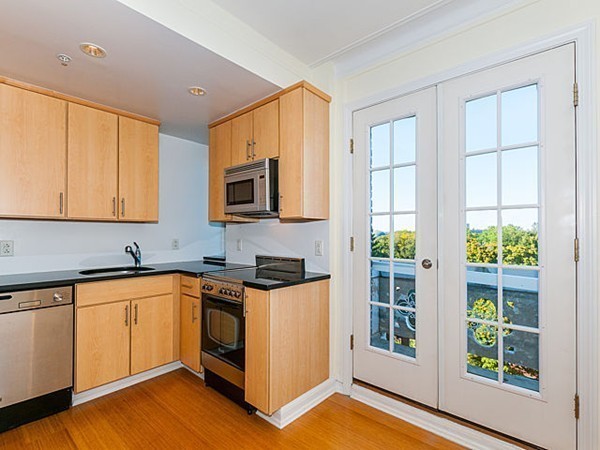 20 Chapel Street, Unit B1005 Brookline, MA 02446 - Photo 3 of 15