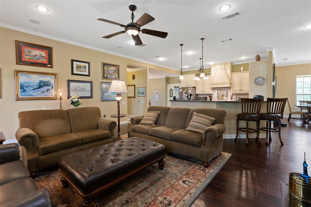 5270 Saddle Ridge Court Athens, TX 75752 - Photo 5 of 38