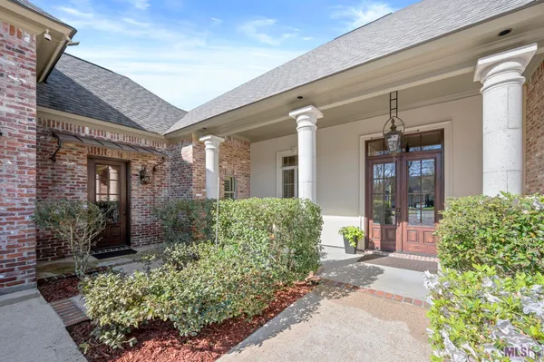 $885,000 | 16247 Woodville Drive, Prairieville, LA 70769