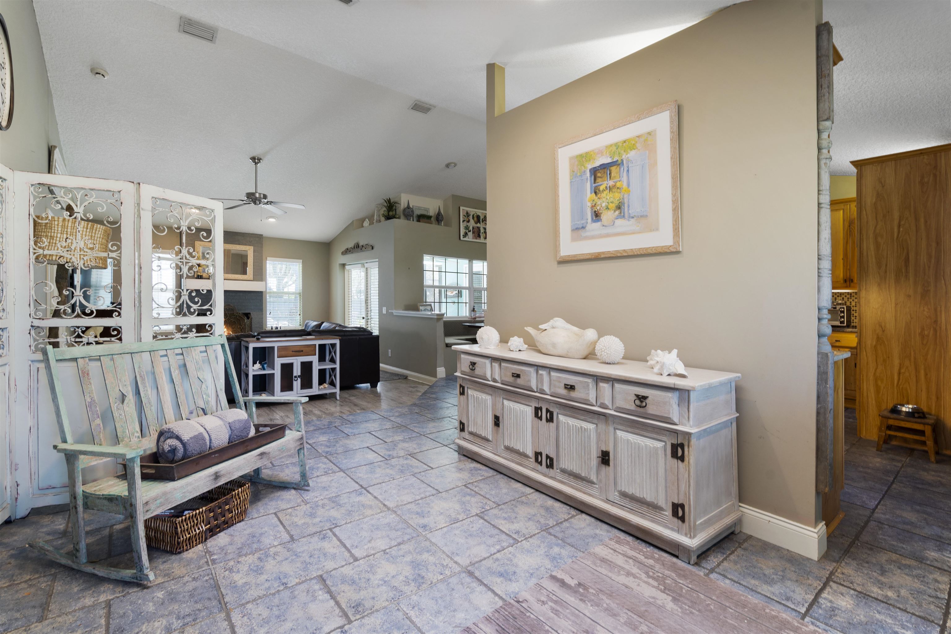 5372 5th Street St. Augustine, FL 32080 - Photo 10 of 46 a living room with furniture