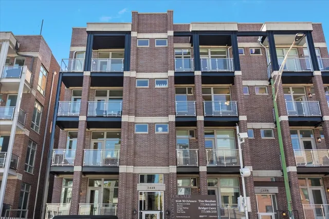 $799,000 | 2450 North Clybourn Avenue, Unit 5S, Chicago, IL 60614