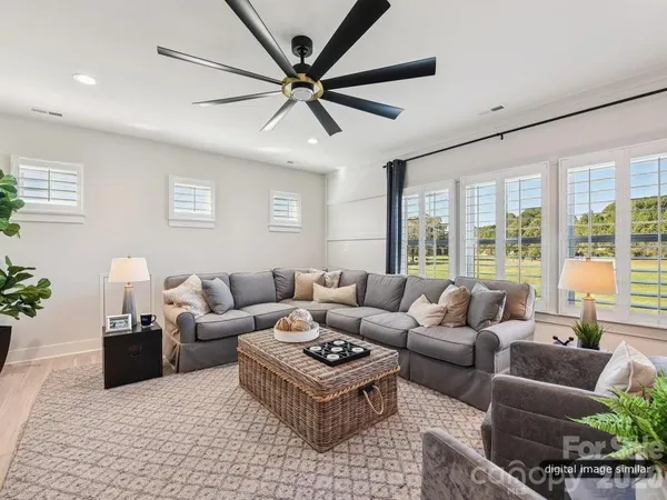 $2,094,445 | 3133 Country Club Drive, Charlotte, NC 28205