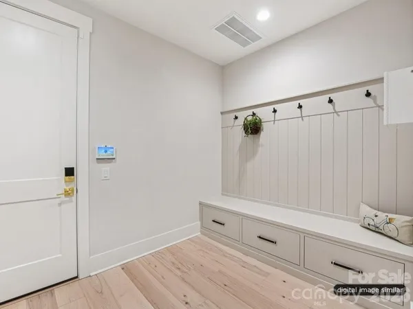 $2,094,445 | 3133 Country Club Drive, Charlotte, NC 28205