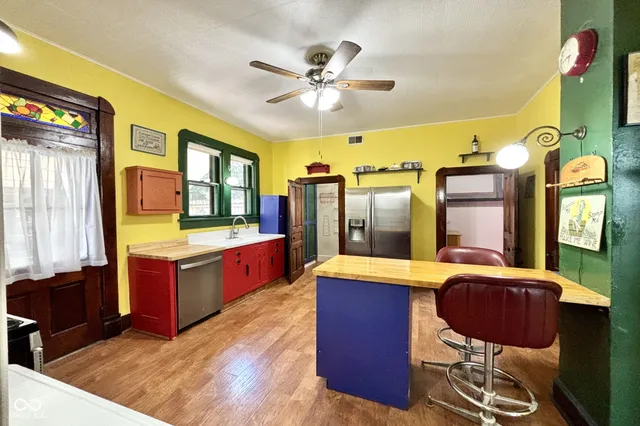 $1,800 | 1749 Delaware Street, Indianapolis, IN 46225