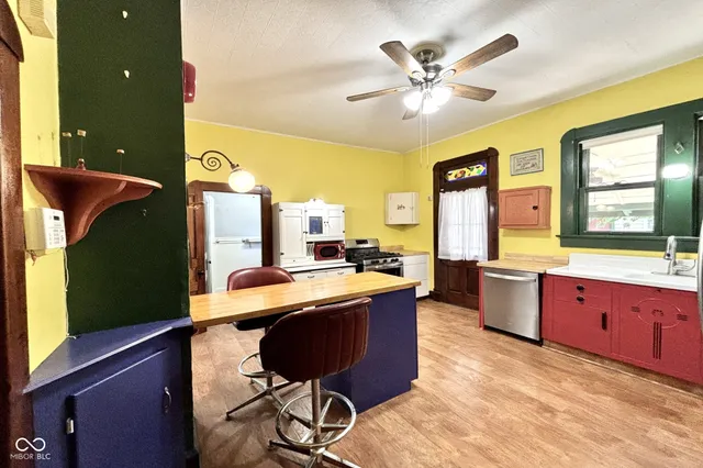 $1,800 | 1749 Delaware Street, Indianapolis, IN 46225