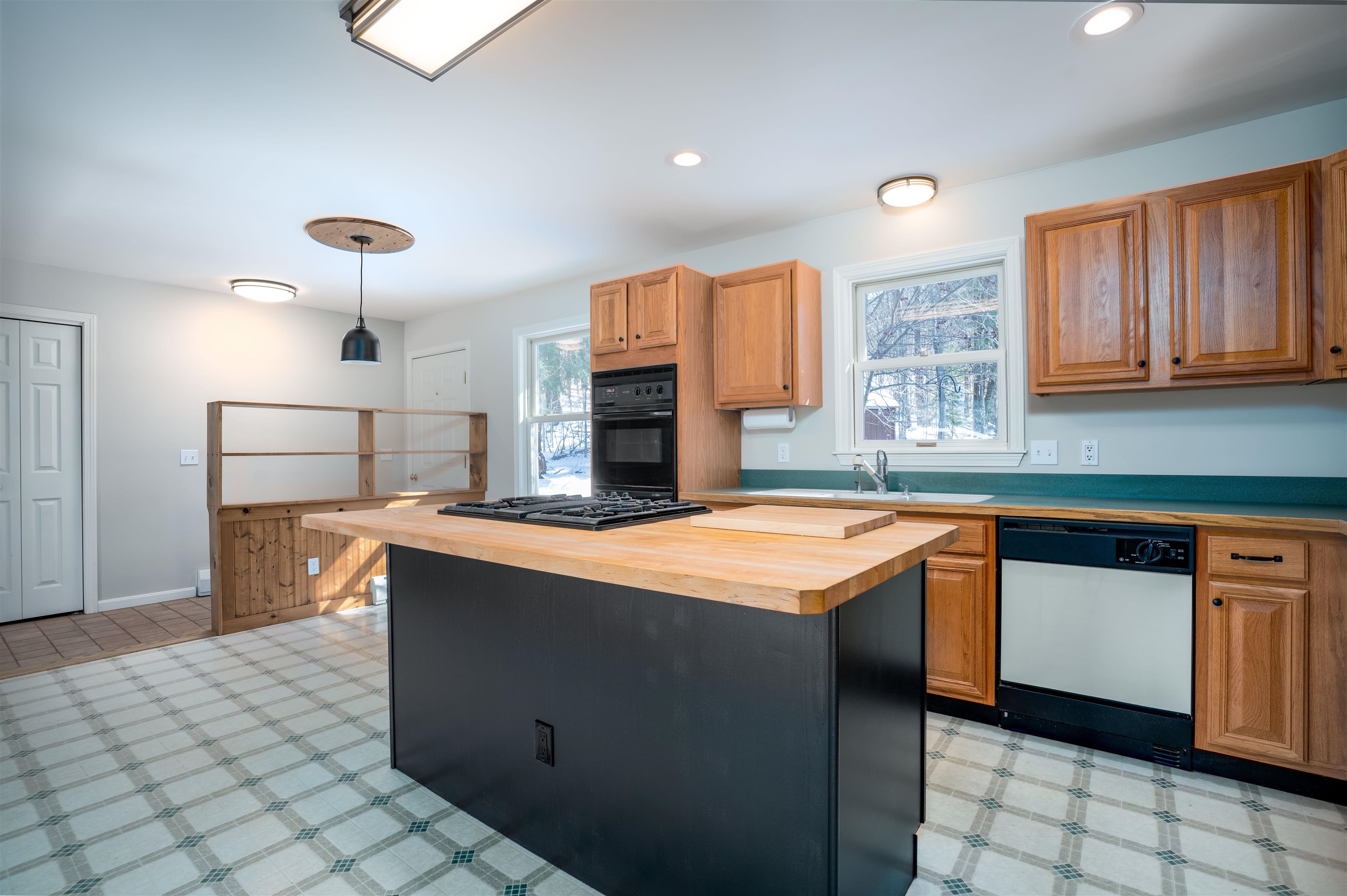 630 Sylvan Park Road Stowe, VT 05672 - Photo 3 of 33 Gallery Image 3