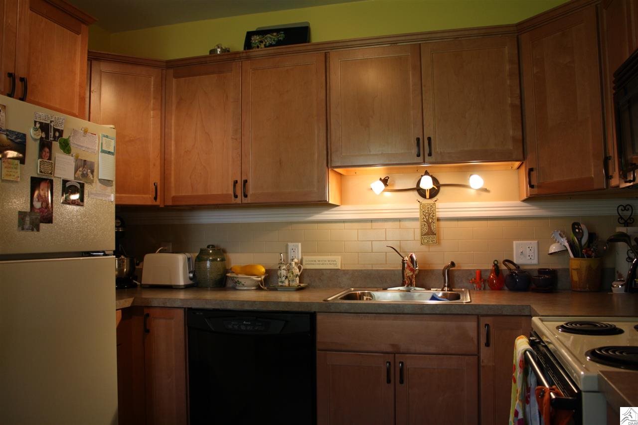 2315 Vermilion Road Duluth, MN 55803 - Photo 2 of 17 Gallery Image 2