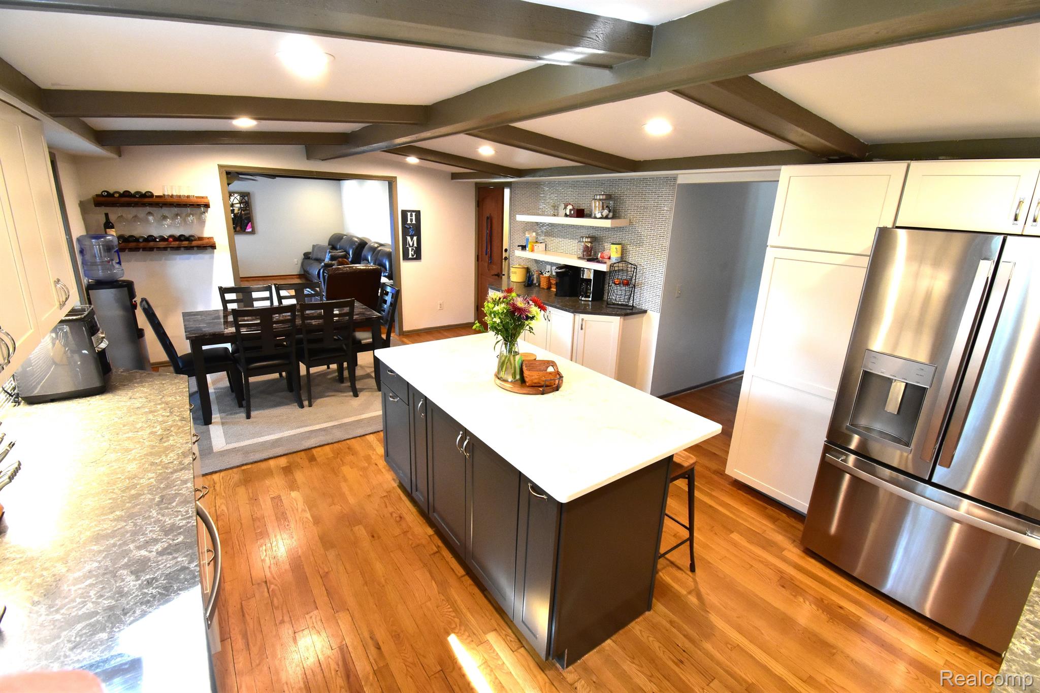 439 Shellbourne Drive Rochester, MI 48309 - Photo 7 of 60 Gallery Image 7