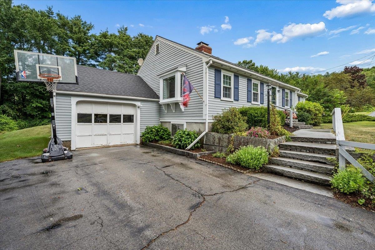 23 Woodwells Garrison Road Hopkinton, NH 03229 - Photo 2 of 45 Gallery Image 2