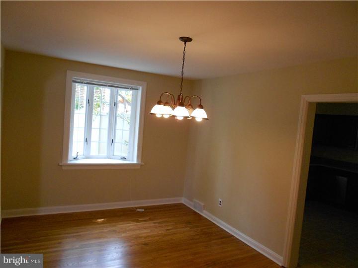 324 Hawarden Road Springfield, PA 19064 - Photo 12 of 23 Dining Room