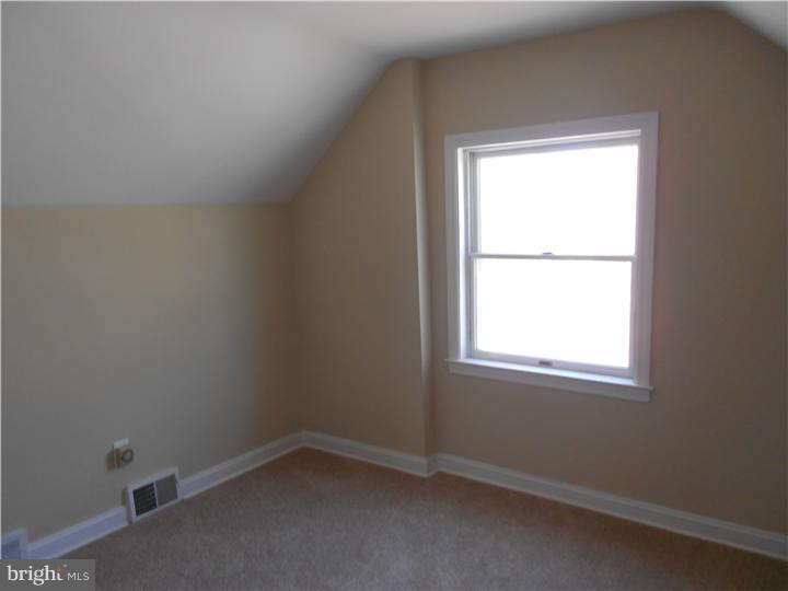 324 Hawarden Road Springfield, PA 19064 - Photo 16 of 23 Bedroom 3