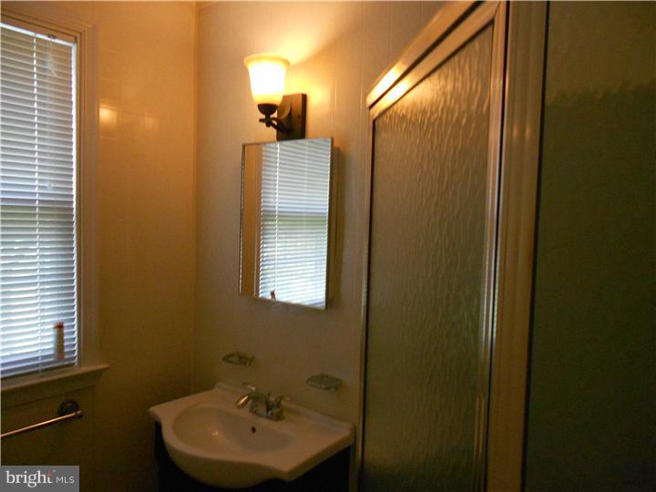 324 Hawarden Road Springfield, PA 19064 - Photo 19 of 23 Bathroom