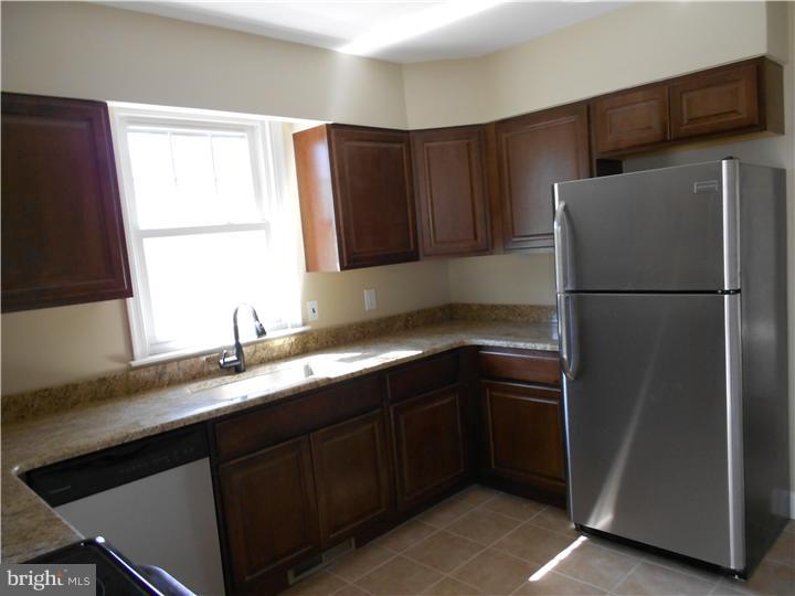 324 Hawarden Road Springfield, PA 19064 - Photo 9 of 23 Kitchen