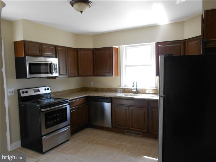324 Hawarden Road Springfield, PA 19064 - Photo 10 of 23 Kitchen