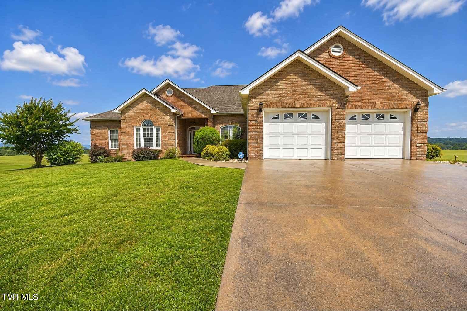 171 Rosecliff Drive Fall Branch, TN 37656 - Photo 2 of 57 2-web-or-mls-01437c55-729e-4ecb-b2ab-fc6