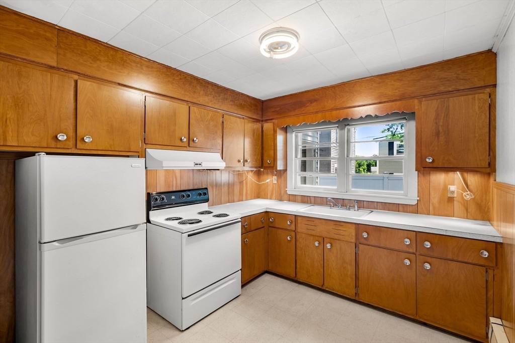39 Needham Road Danvers, MA 01923 - Photo 9 of 42