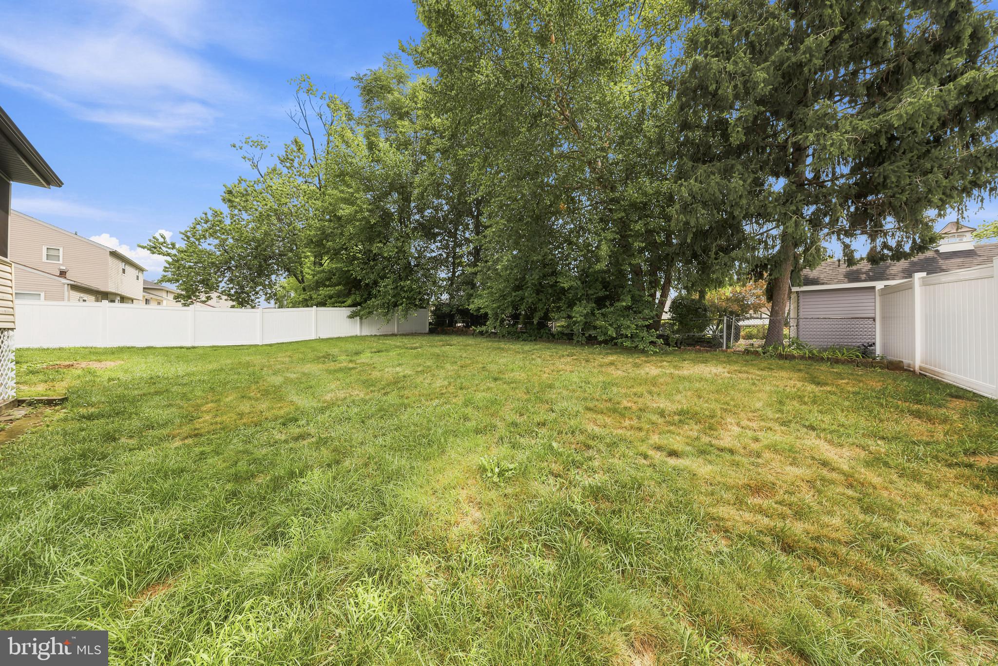 14 Buttonwood Road Stratford, NJ 08084 - Photo 30 of 35