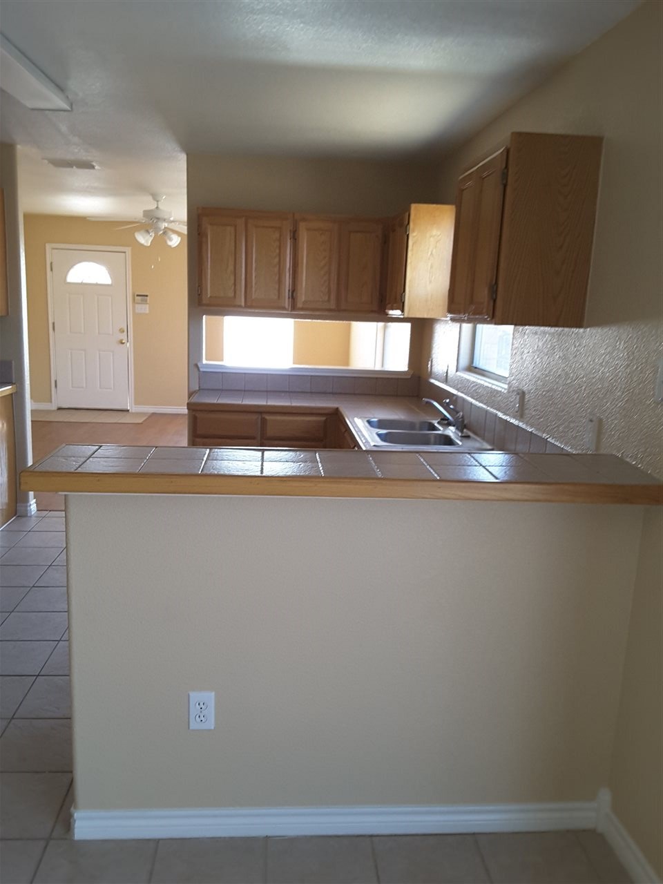 821 George Read Drive Laredo, TX 78046 - Photo 4 of 19 Gallery Image 4