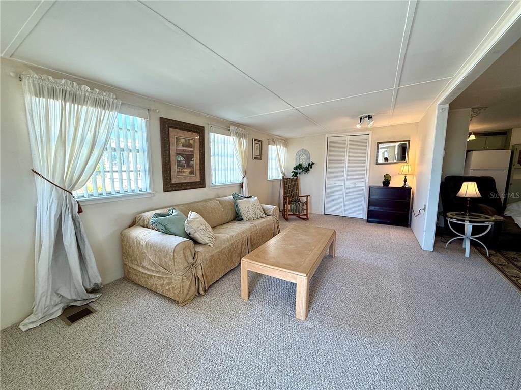 123 St Kitts Way Apollo Beach, FL 33572 - Photo 3 of 24