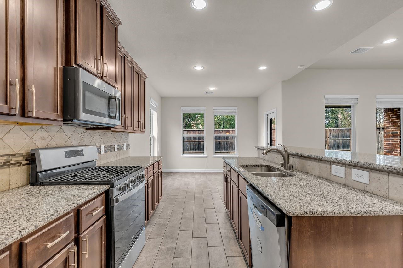 2739 Barrington Branch Drive Spring, TX 77373 - Photo 19 of 41
