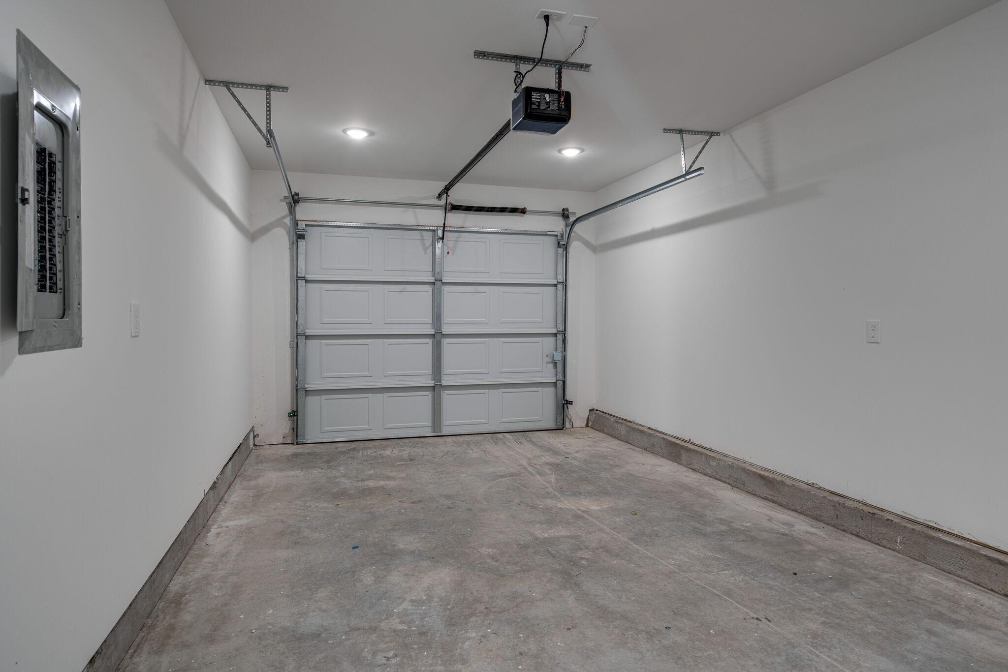 2005 Overby Road Nashville, TN 37207 - Photo 33 of 36 a view of a garage