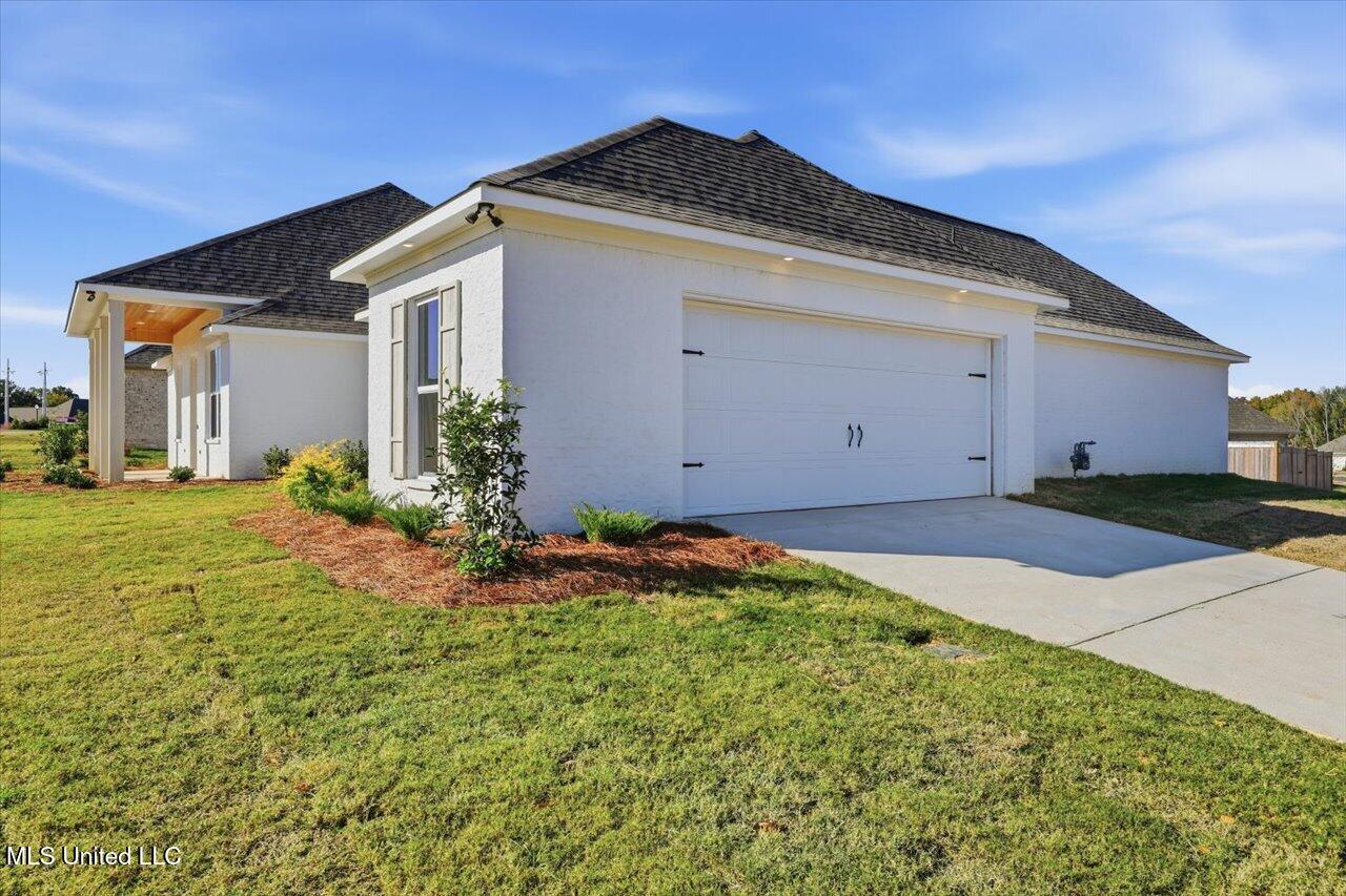 111 Willow Way Canton, MS 39046 - Photo 5 of 33 05-111 Willow Way _ Home Tours MS