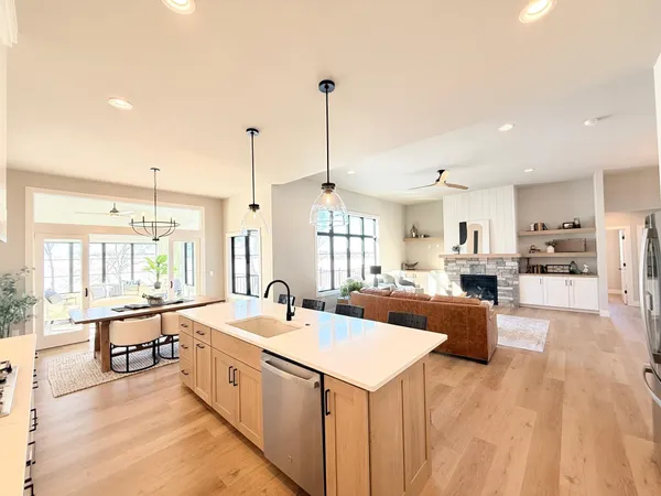 $1,278,000 | 1300 Moll, Waunakee, WI 53597