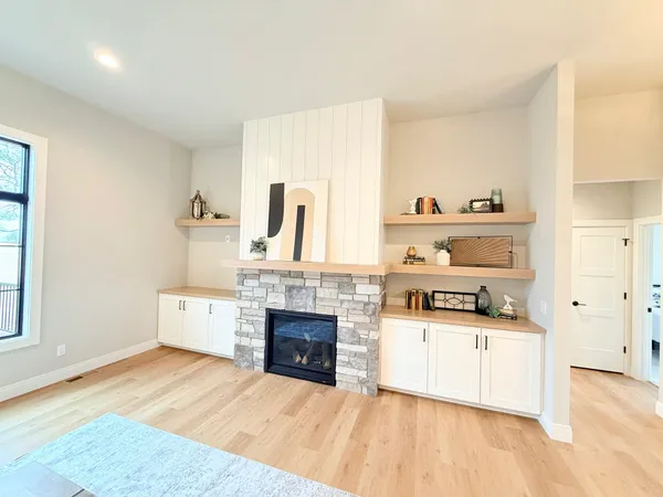 $1,278,000 | 1300 Moll, Waunakee, WI 53597