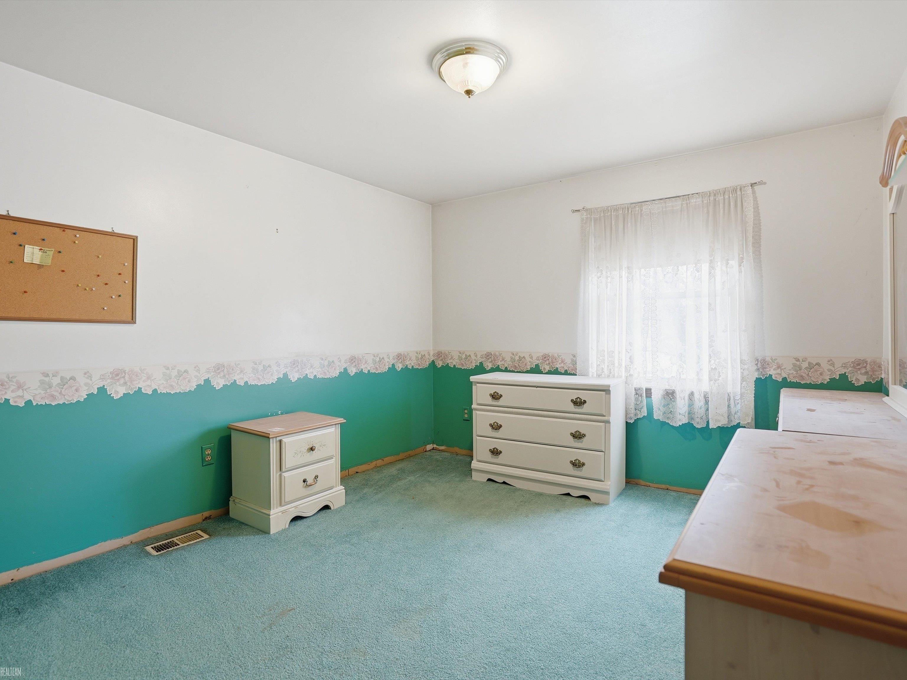 50093 Waterloo Chesterfield, MI 48047 - Photo 17 of 37