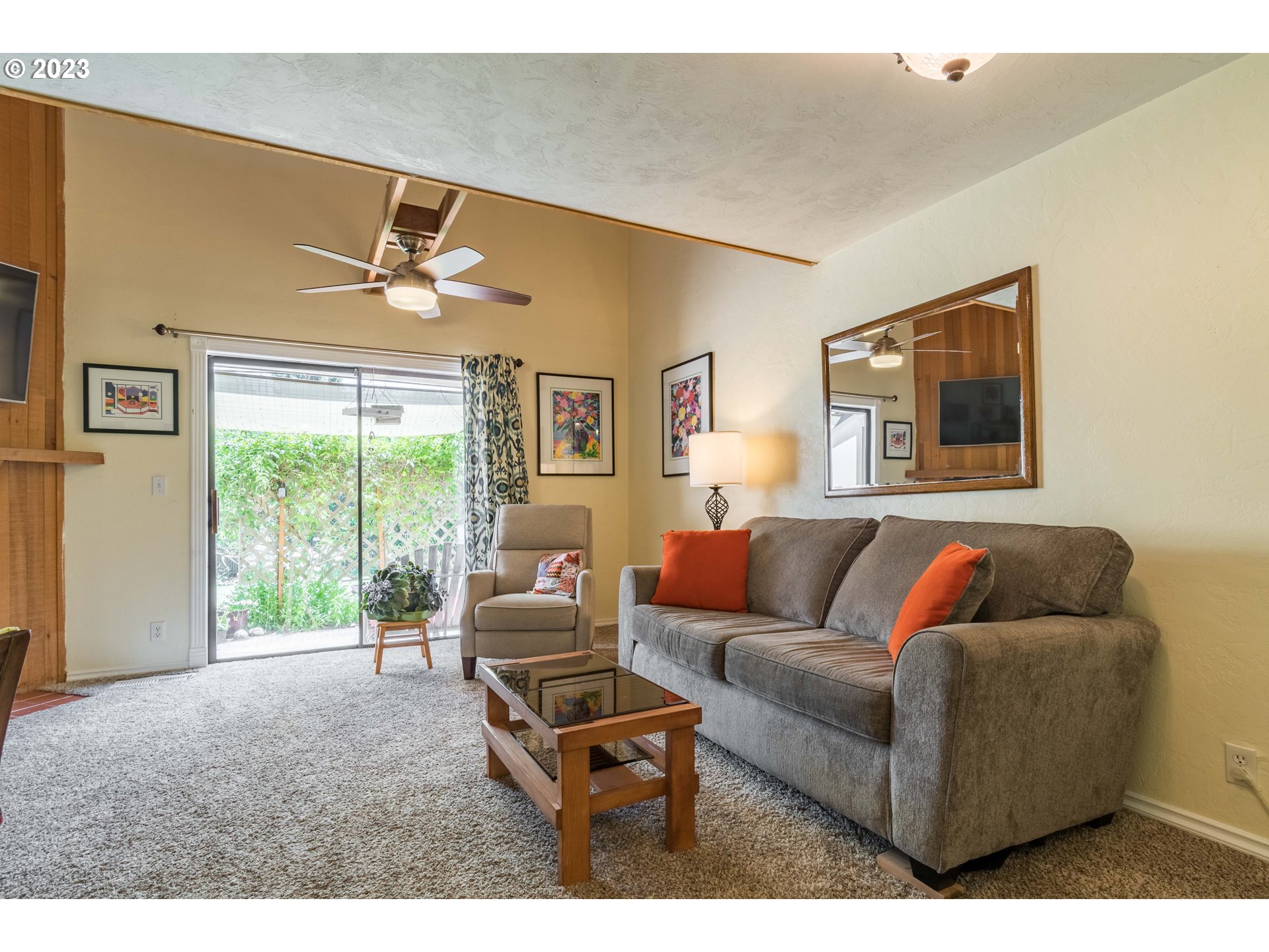 1557 Fetters Loop Eugene, OR 97402 - Photo 14 of 37 Gallery Image 14