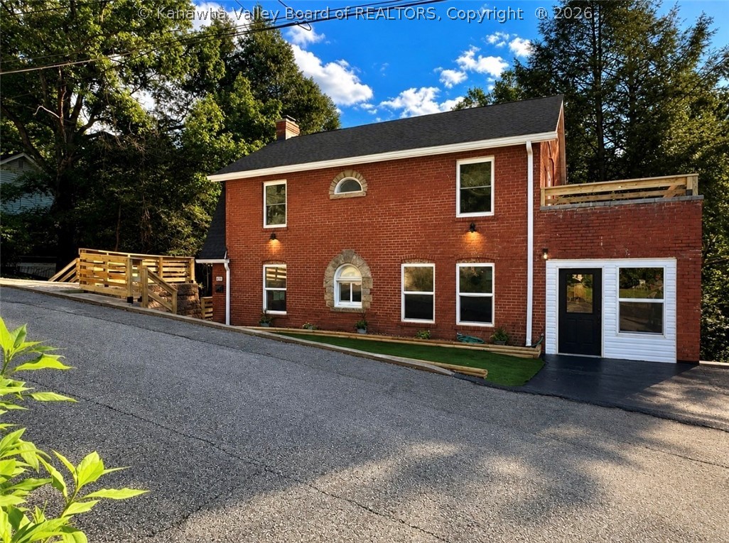 803 Laurel Road Charleston, WV 25314 - Photo 1 of 35 Gallery Image 1
