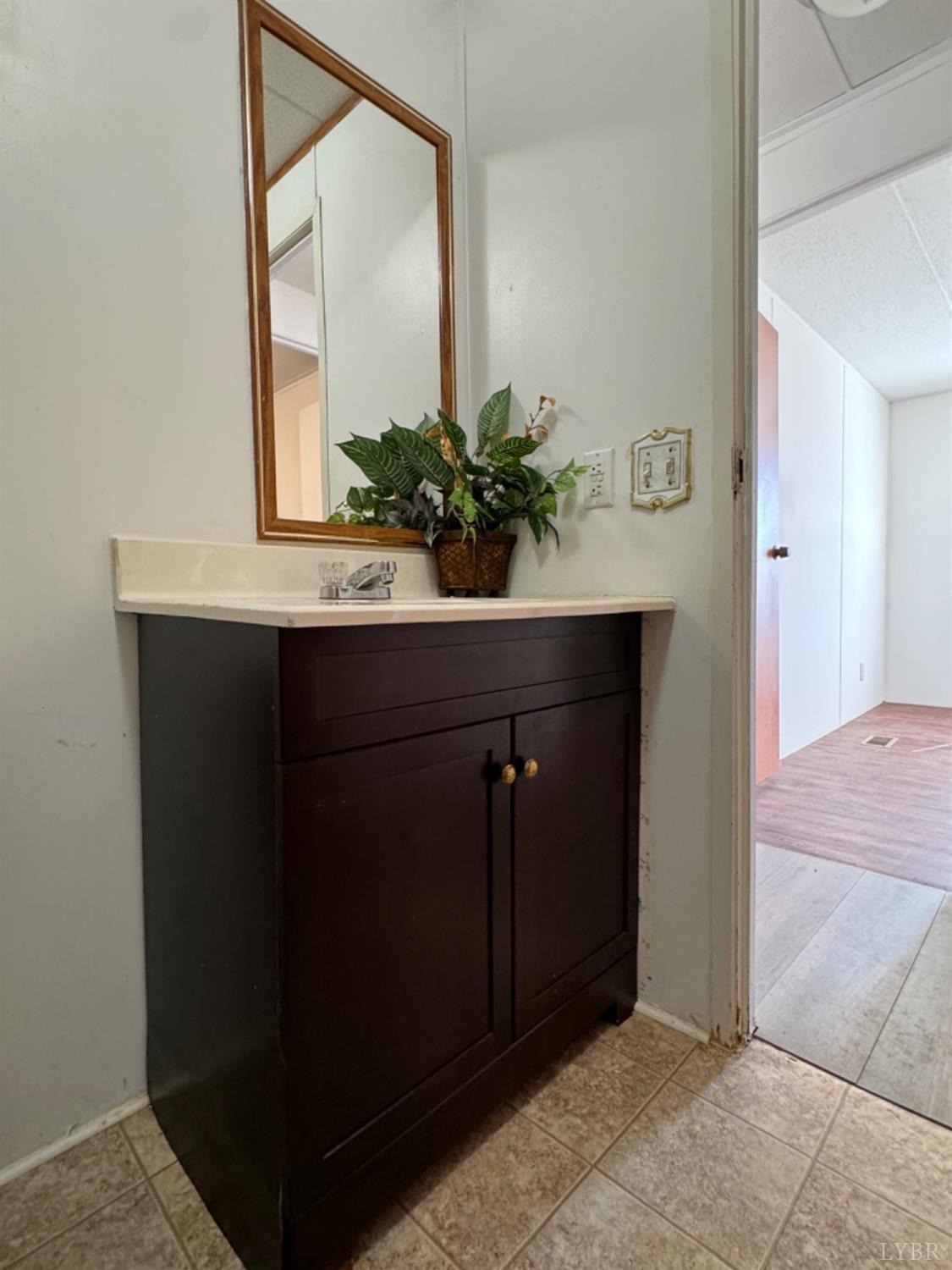 400 Pilot View Road Concord, VA 24538 - Photo 3 of 36