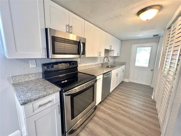 $1,995 | 115 West Allison Court, Tampa, FL 33603