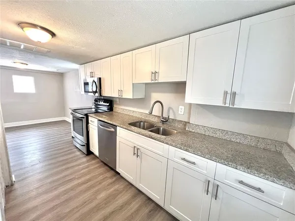 $1,995 | 115 West Allison Court, Tampa, FL 33603