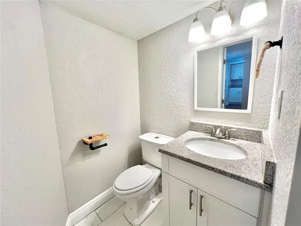 $1,995 | 115 West Allison Court, Tampa, FL 33603