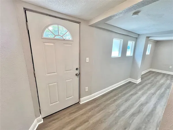 $1,995 | 115 West Allison Court, Tampa, FL 33603