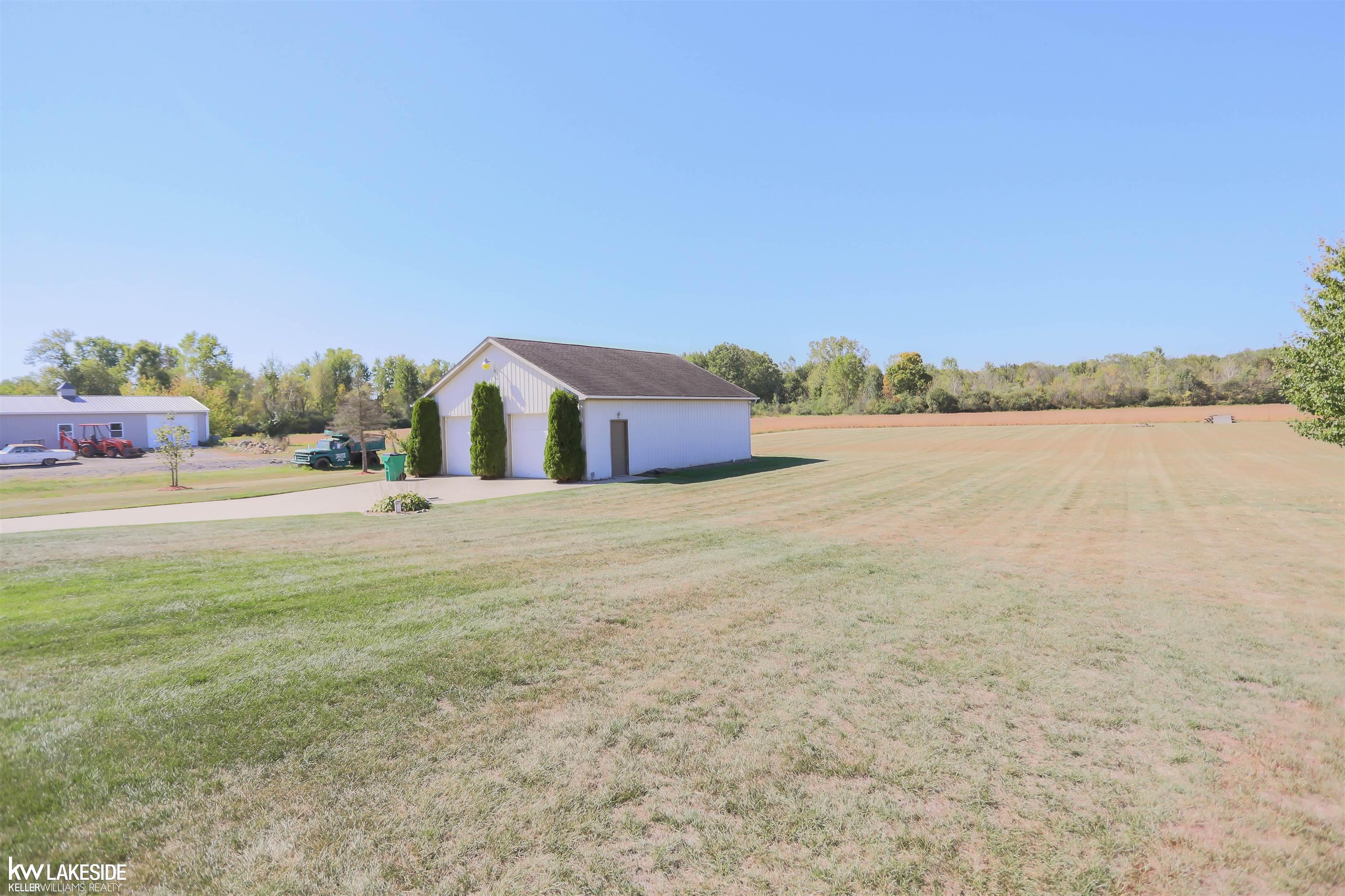 70107 Wolcott Road Armada, MI 48005 - Photo 32 of 35