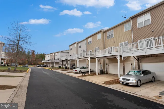 $599,900 | 15908 Mackenzie Manor Drive, Haymarket, VA 20169