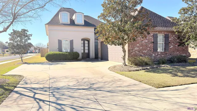 $2,400 | 14560 Market N Drive, St. George, LA 70810