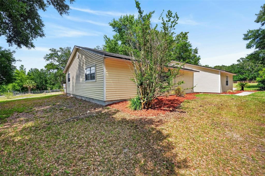 317 Tomato Hill Road Leesburg, FL 34748 - Photo 6 of 65