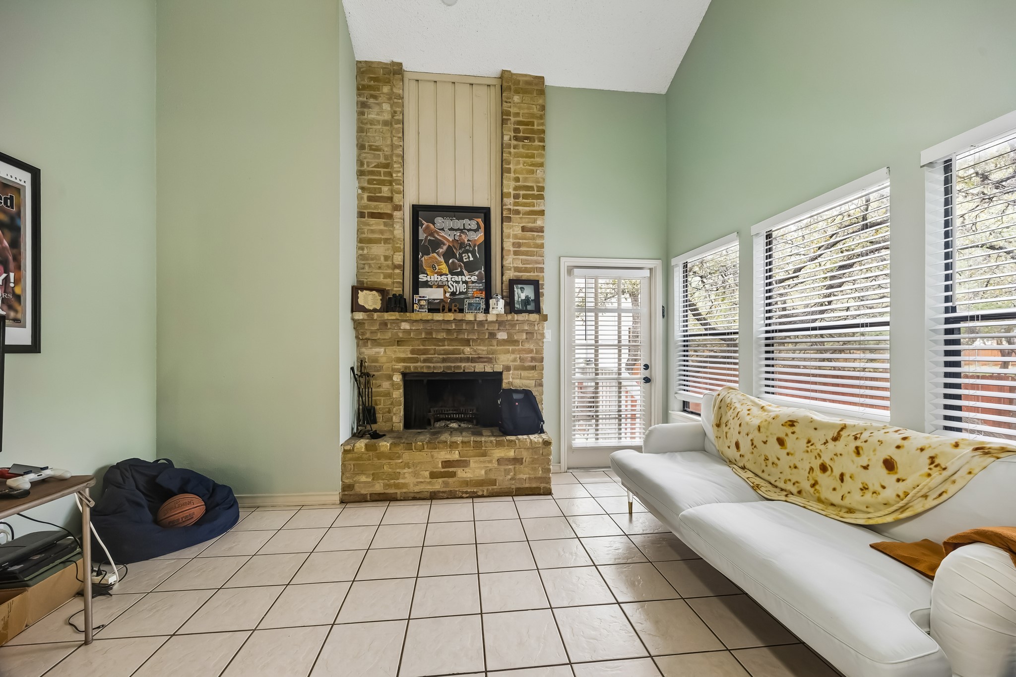 13529 George Road San Antonio, TX 78230 - Photo 14 of 29