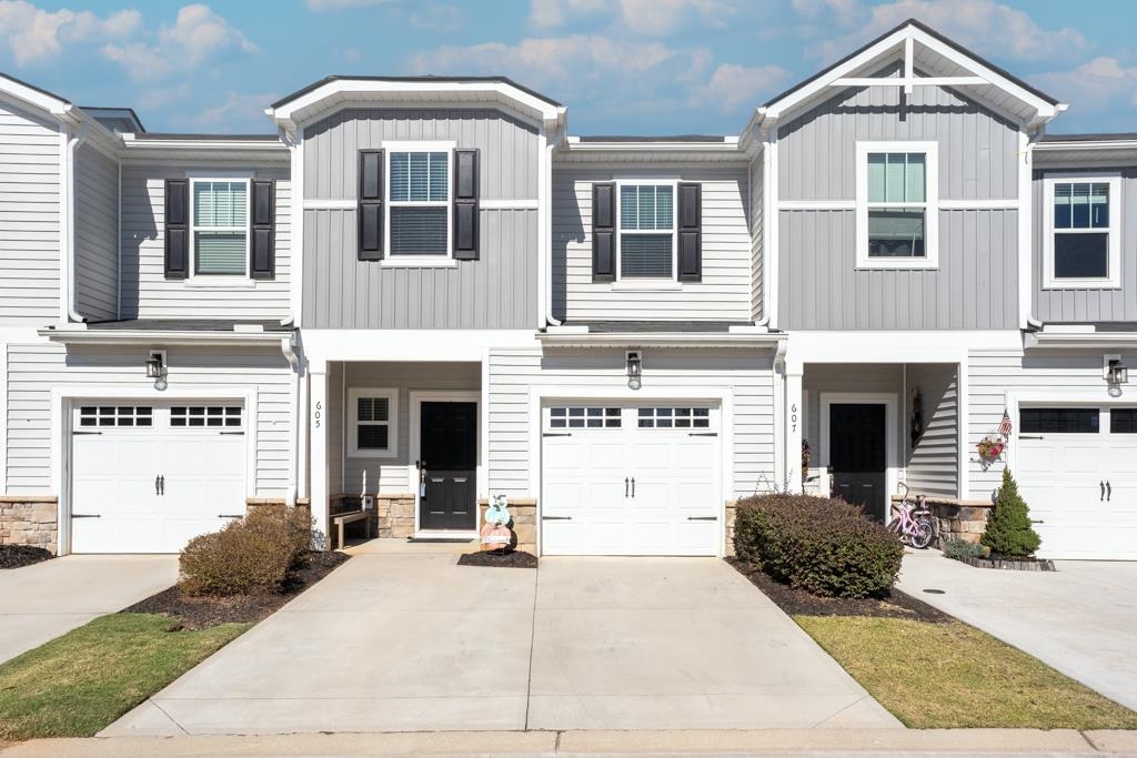 605 Purteview Place Greer, SC 29650 - Photo 1 of 34