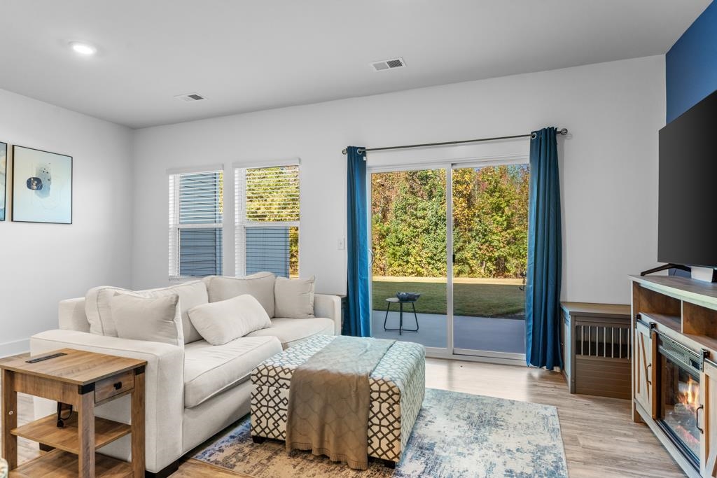 605 Purteview Place Greer, SC 29650 - Photo 9 of 34