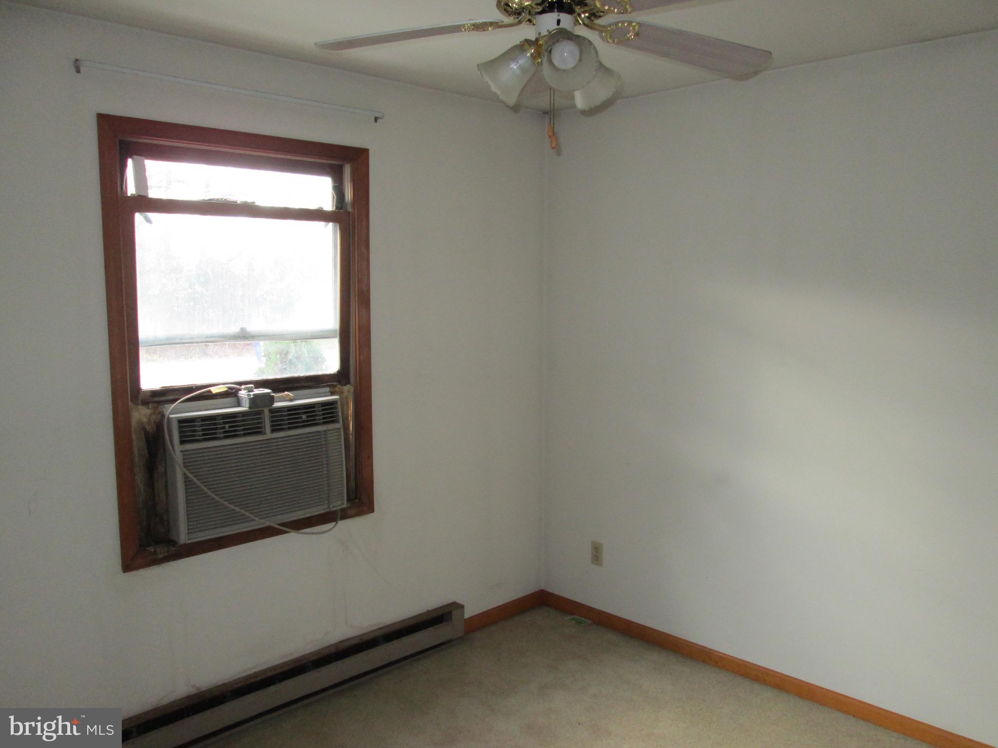 409 East Rosebud Road Myerstown, PA 17067 - Photo 22 of 42 Bedroom 3