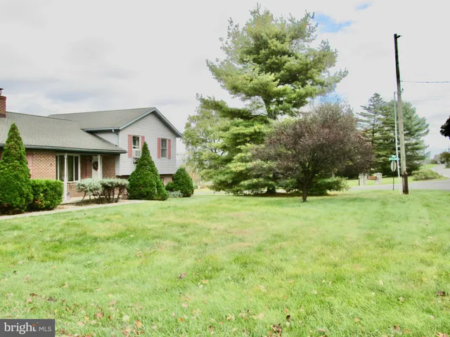 $275,000 | 409 East Rosebud Road, Myerstown, PA 17067