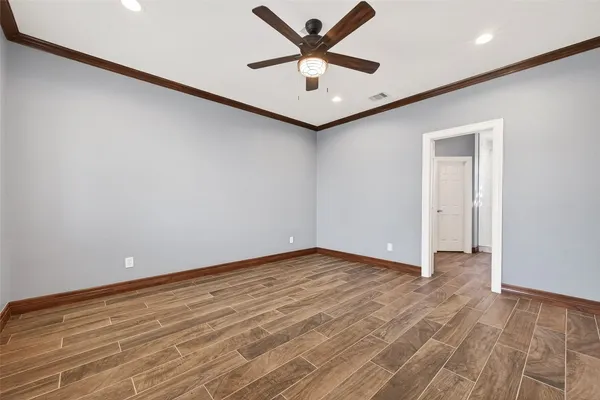 $3,000 | 2410 Engeling Road, Rosenberg, TX 77471
