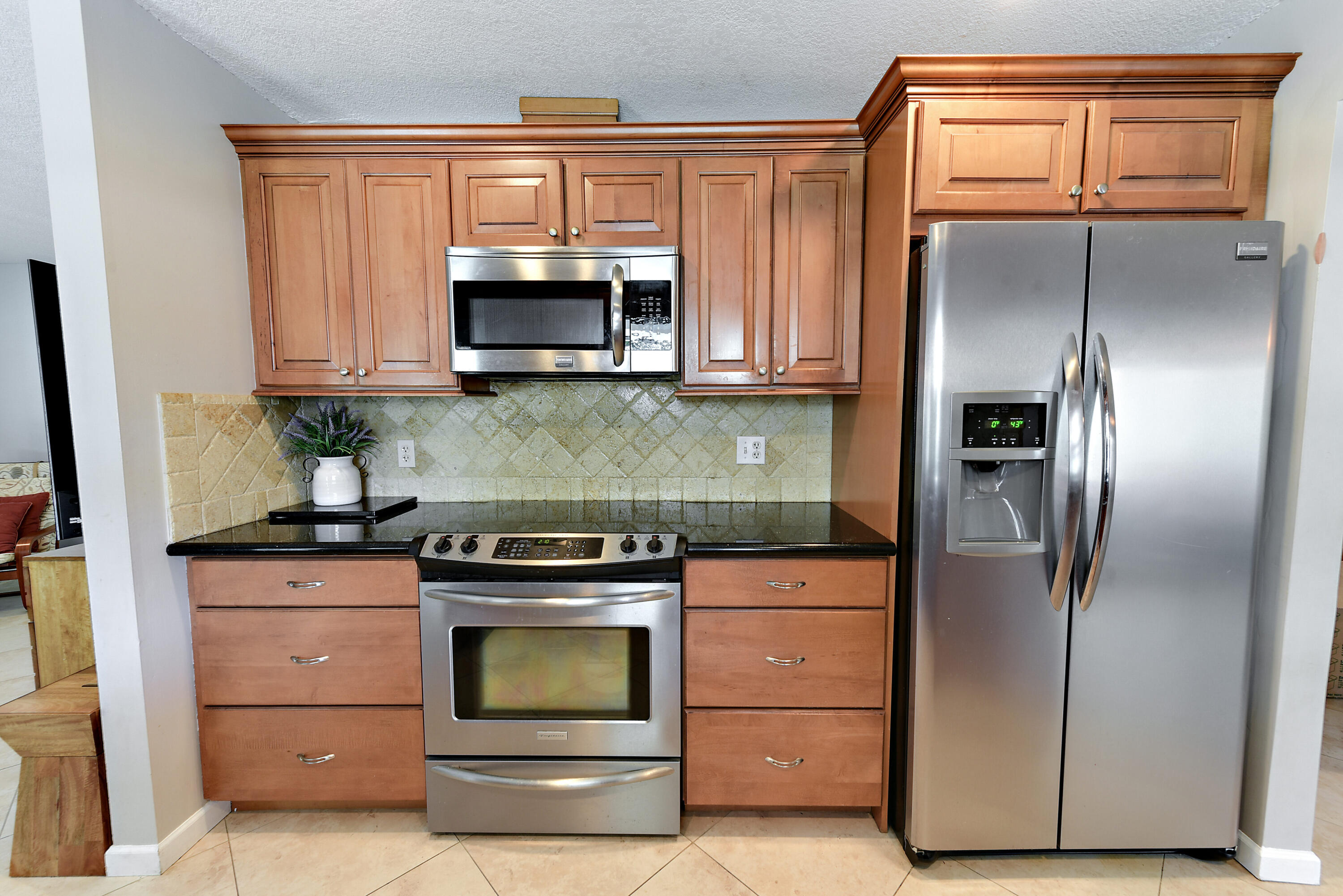 1399 Southwest 12th Avenue Boca Raton, FL 33486 - Photo 18 of 35 Kitchen